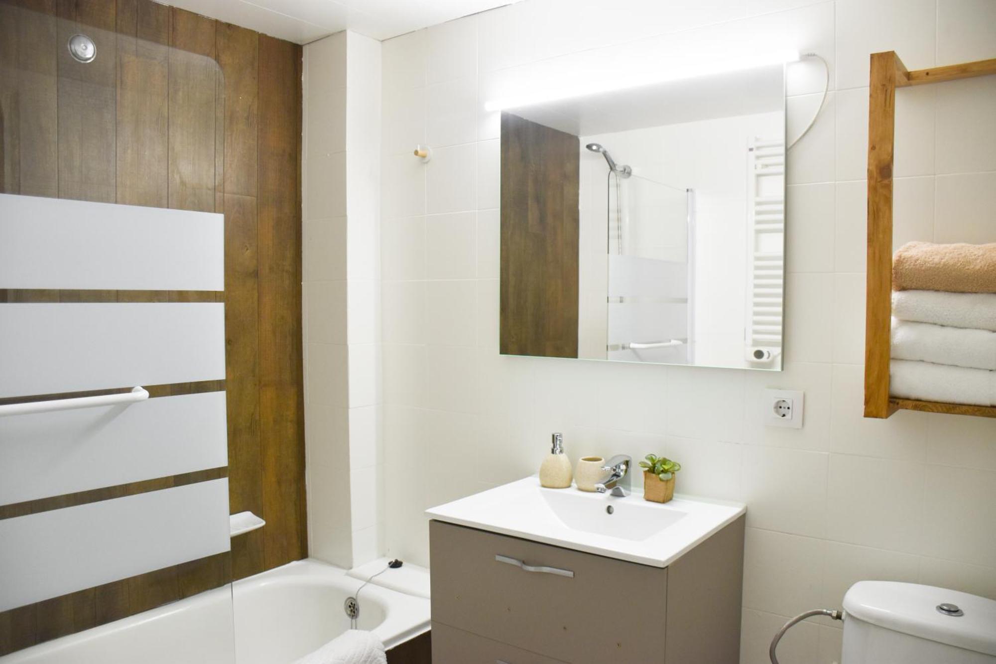 La Neu Studio Neuf Pour 4 Pax En Centre Ville Pas De La Casa Eksteriør bilde