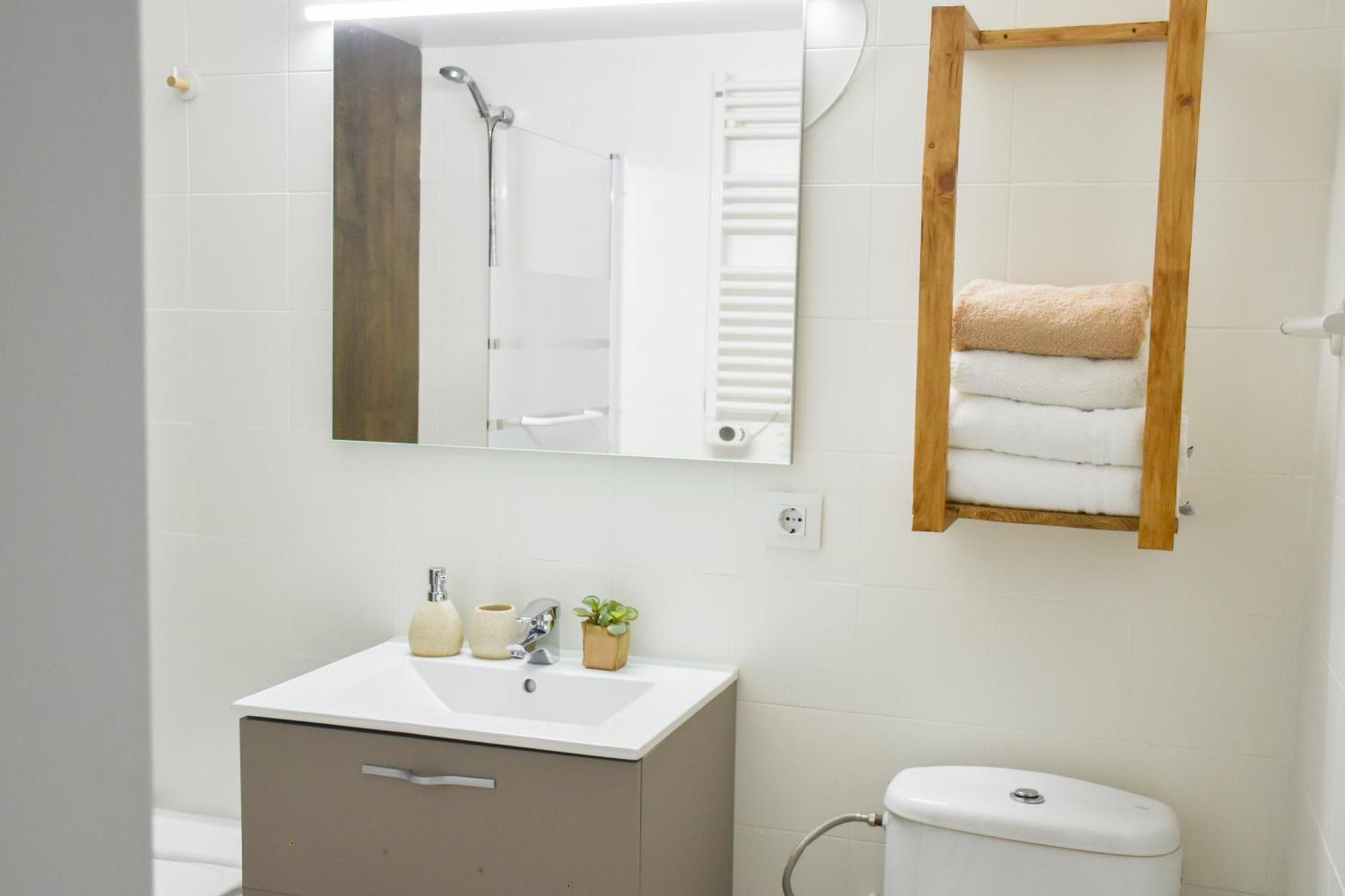 La Neu Studio Neuf Pour 4 Pax En Centre Ville Pas De La Casa Eksteriør bilde